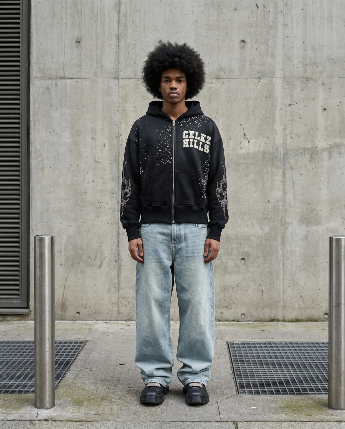 - CELEZ HILLS - HOODIE BLACK