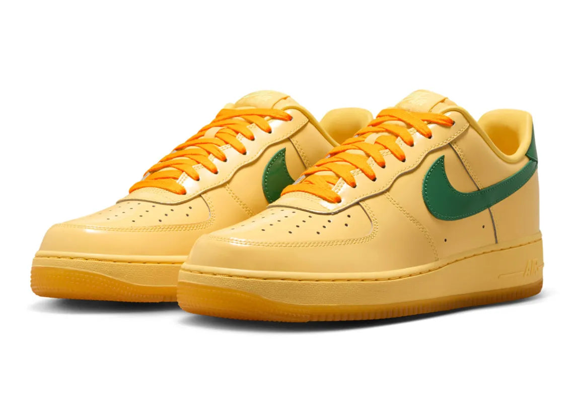 - NIKE AIR FORCE 1 LOW QS - PATENT LEATHER TOPAZ GOLD PINE GREEN 🇧🇷