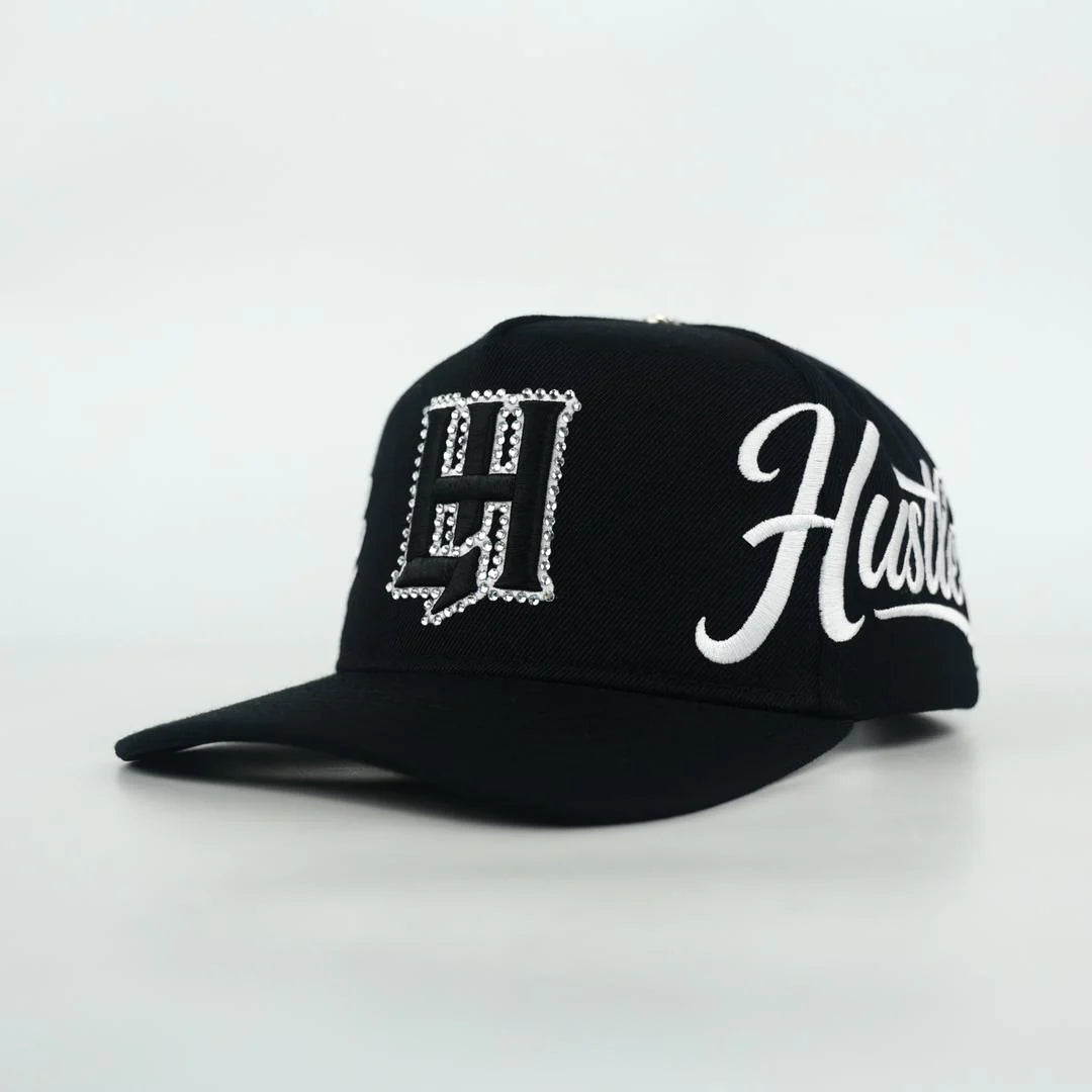 - LIFE HUSTLERS CAPS - BLACK & WHITE 🖤⚪️