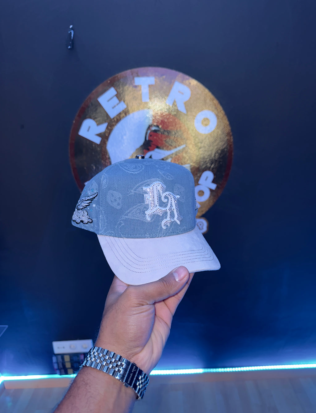 - LA CAPS 🥶