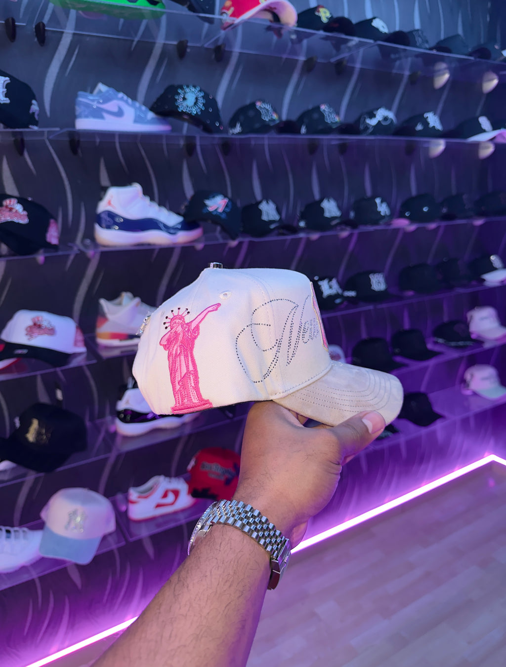 - CAPS “ YANKEE PINK 💓