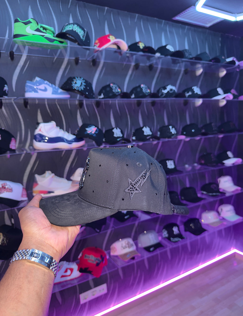 - CAPS “YANKEE BLACK 🖤”