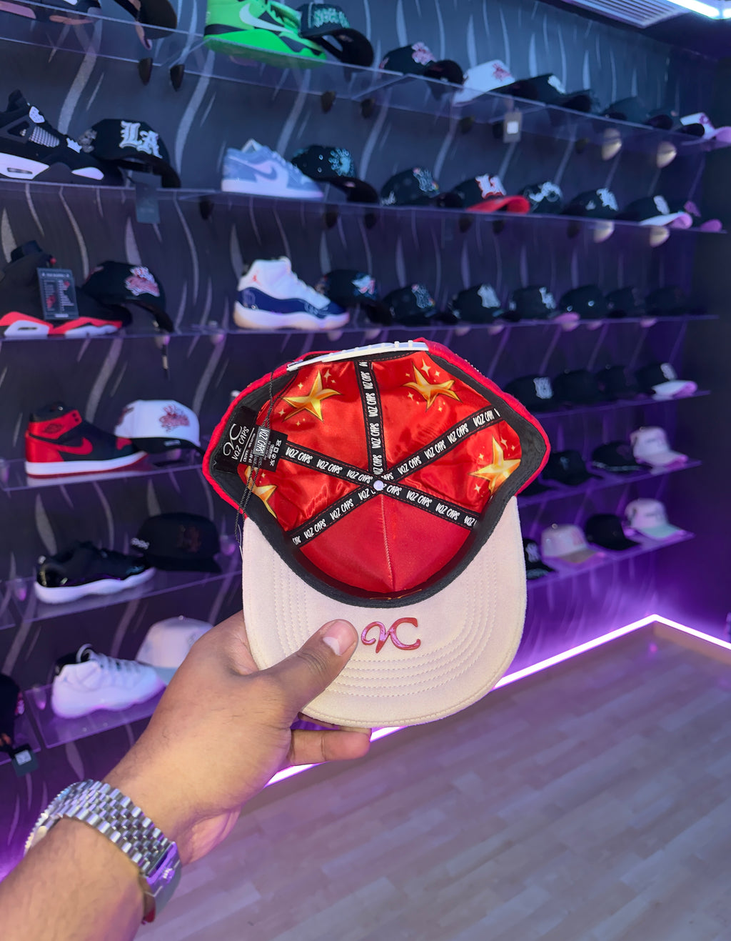 - VQZ CAPS “PIRATES RED ❣️”
