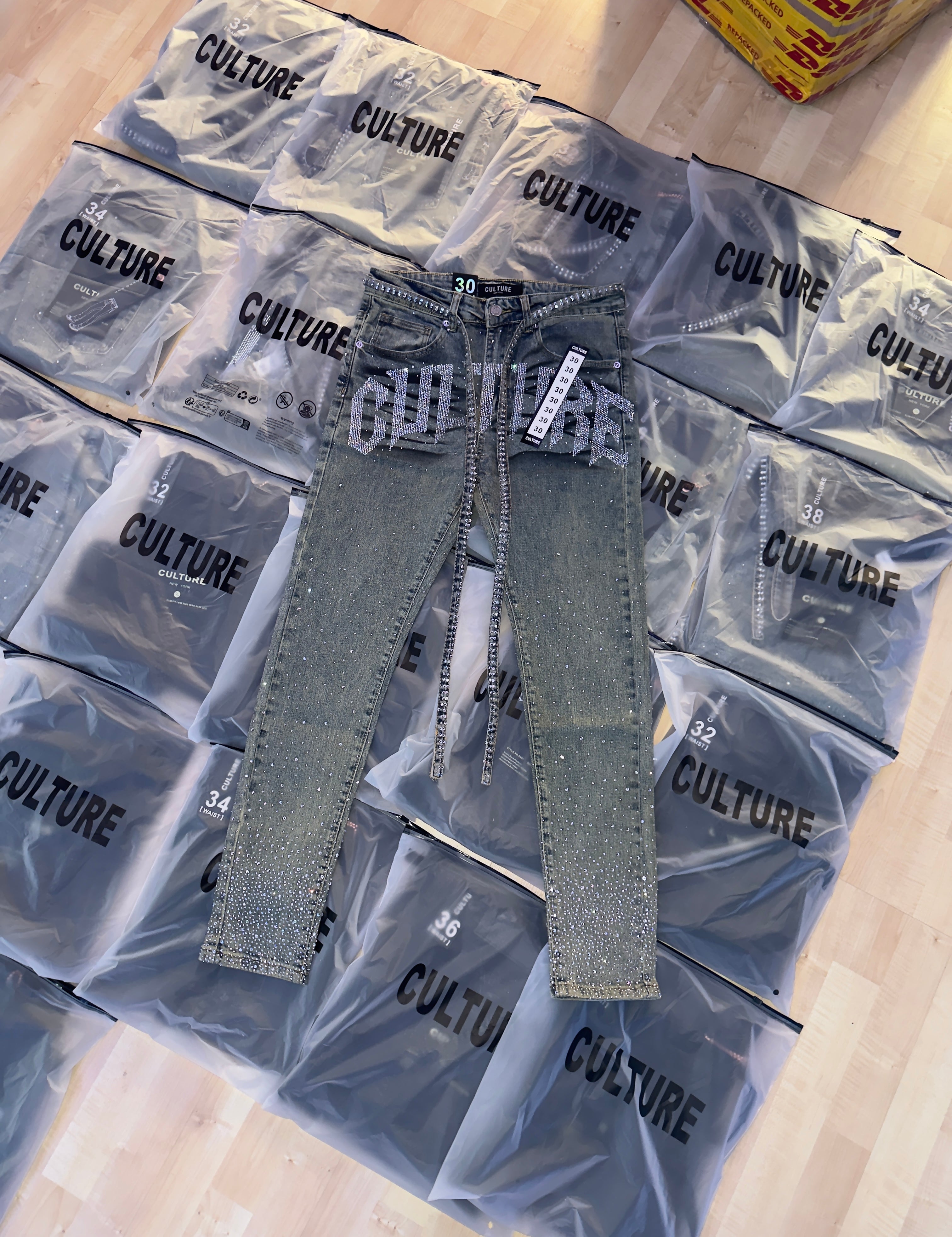 - CULTURE JEANS - VVS DENIM 💎