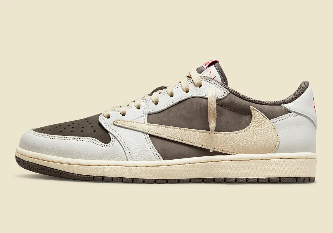 - JORDAN 1 RETRO LOW OG SP TRAVIS SCOTT REVERSE MOCHA